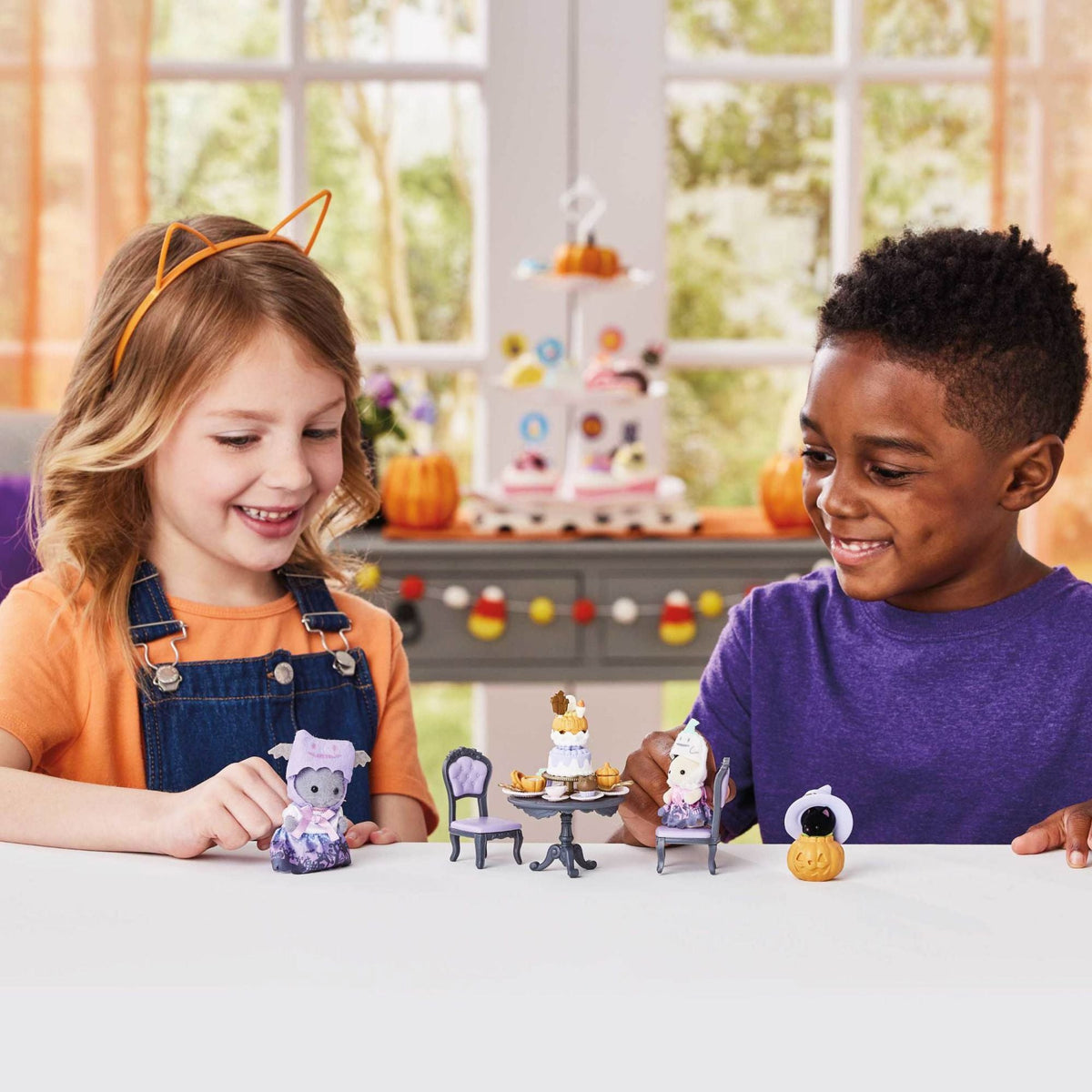 Calico Critters Halloween Surprise Party Set (Retiring Soon)