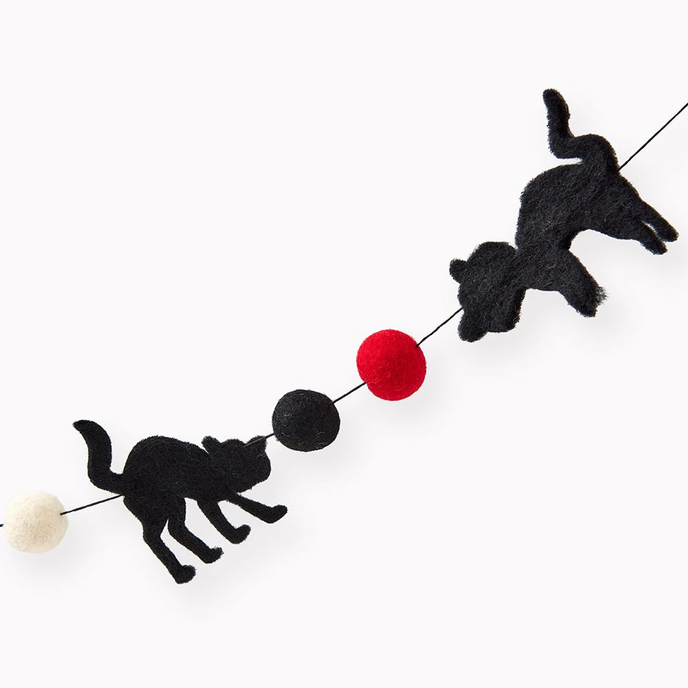 Spooky Cat Felt Garland