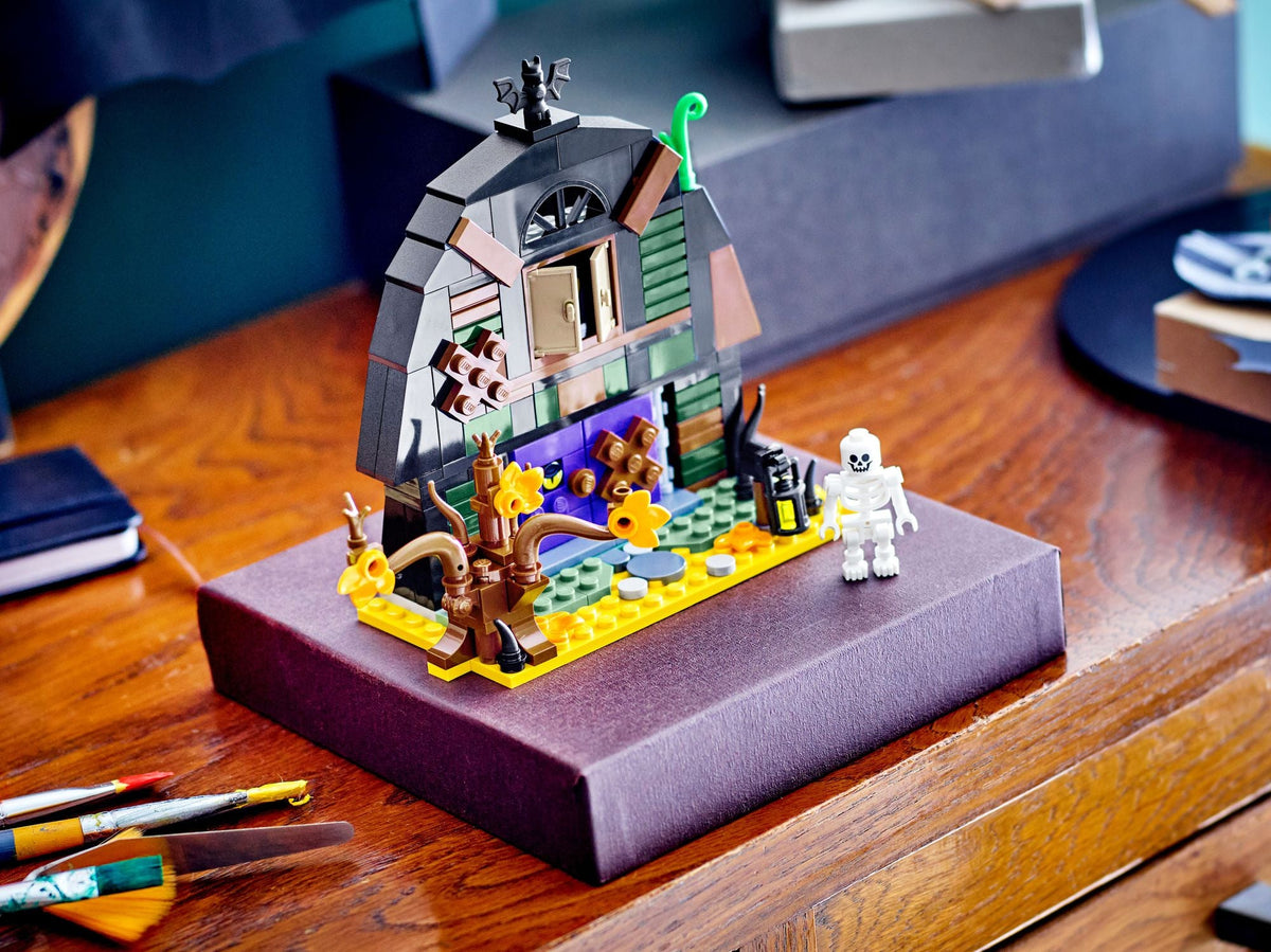 LEGO Halloween Barn 40721