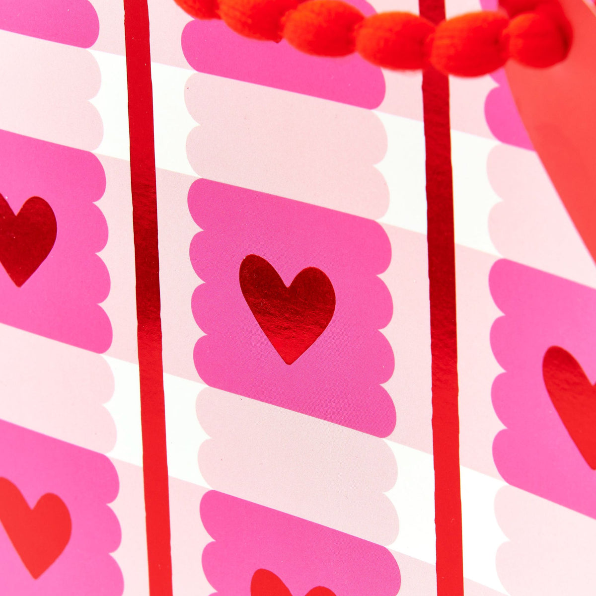 Plaid Scalloped Heart Large Gift Bag