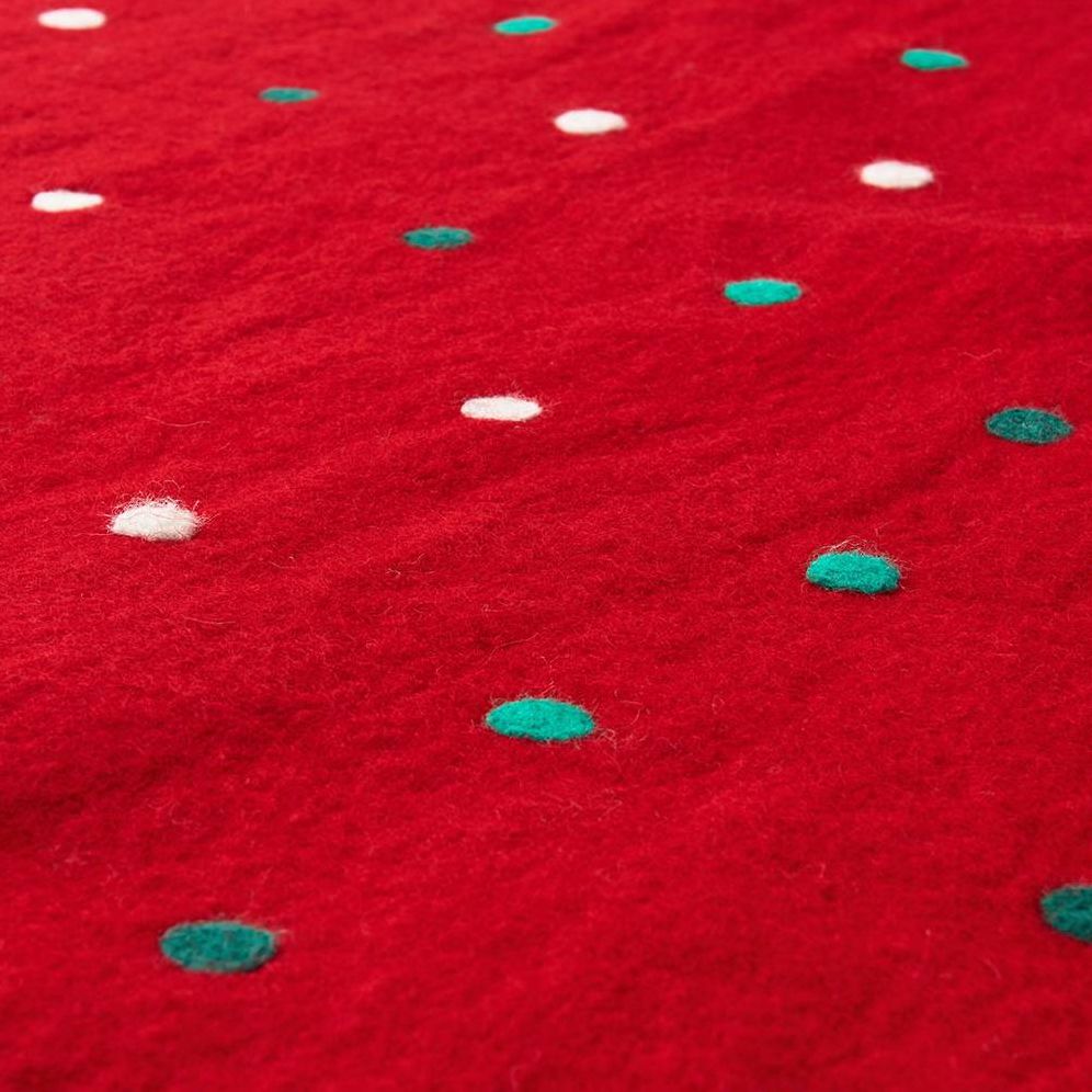 Red Dot Tree Skirt