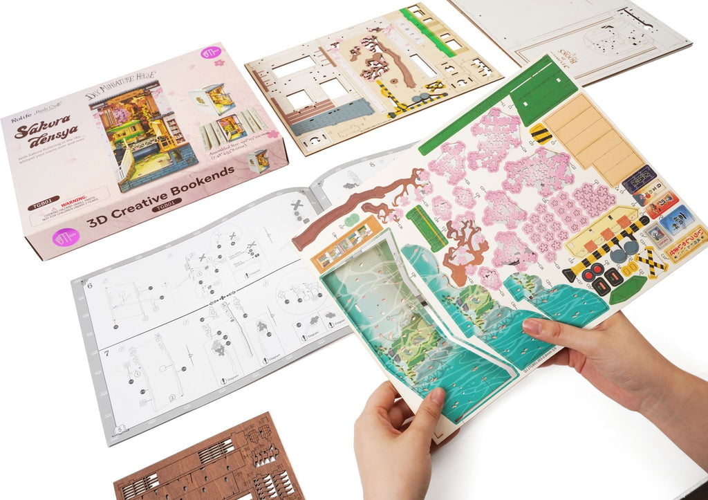 DIY Miniature Bookend: Sakura Tram