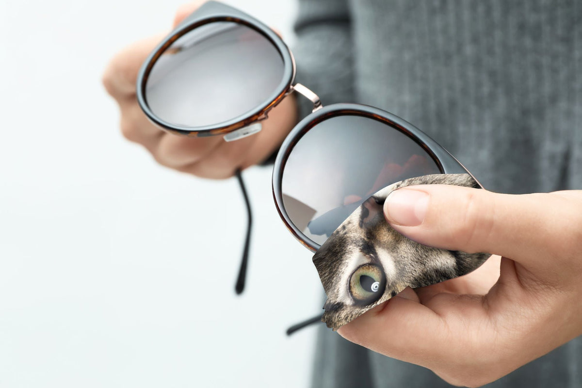 Cat Lens Cleaning Cloth