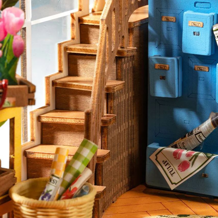 DIY Book Nook of Garden House