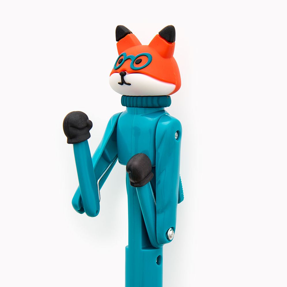 FOX PUNCHING PEN