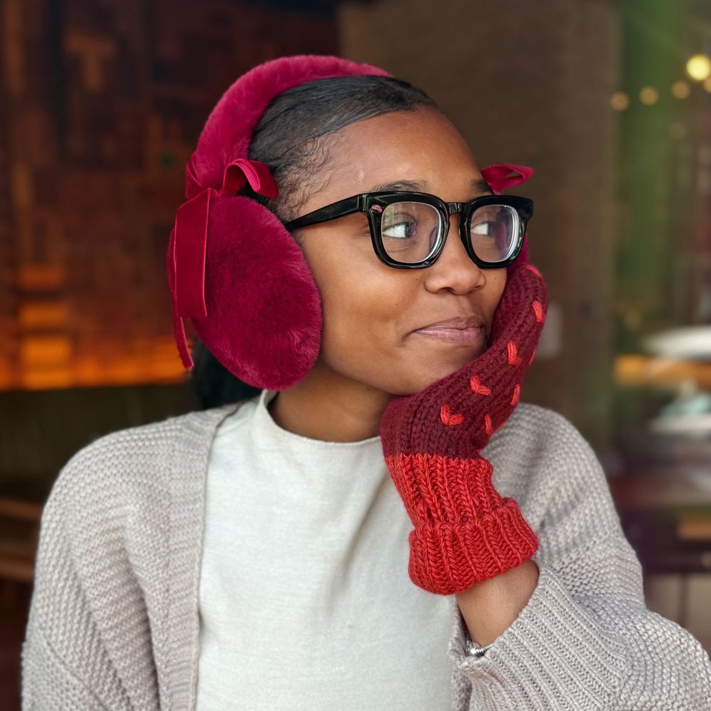 Fuzzy Bow Earmuffs