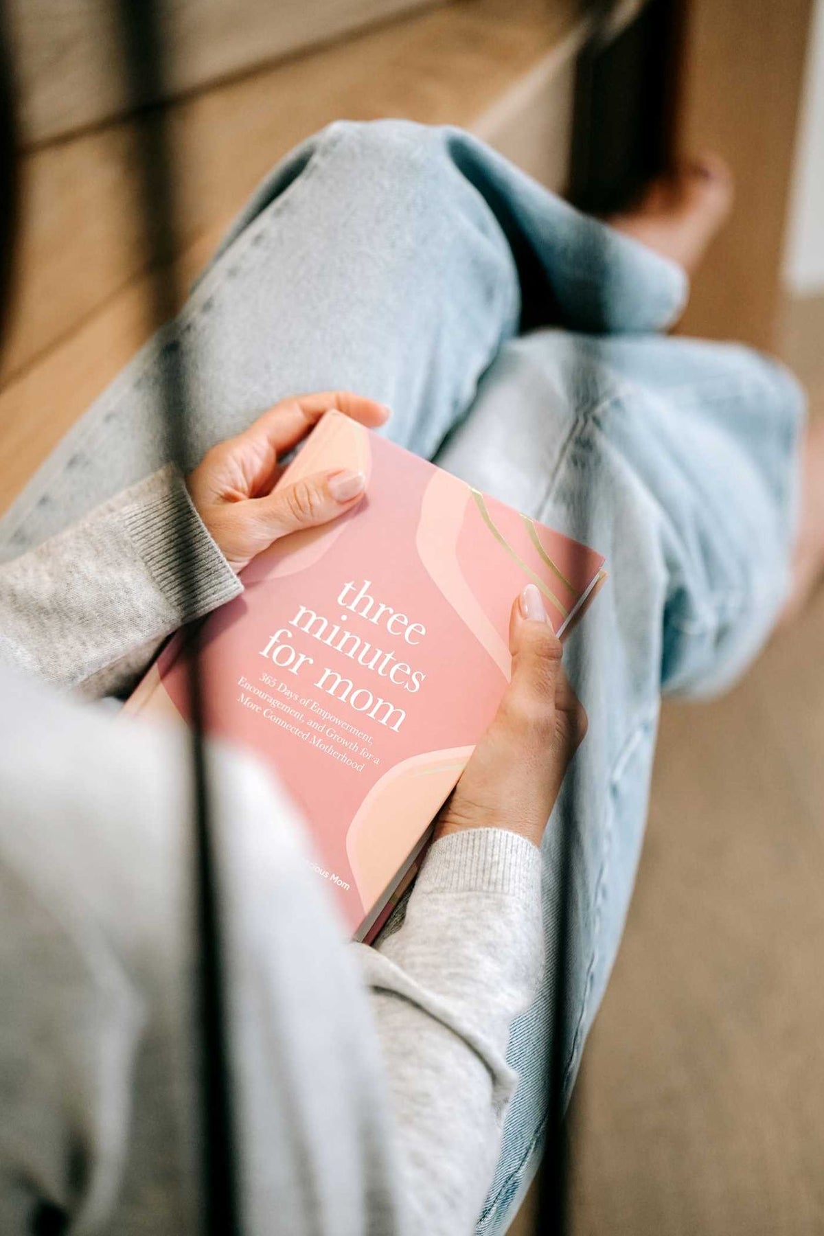 Three Minutes for Mom: 365 Days of Empowerment, Encouragement, and Growth for a More Connected Motherhood